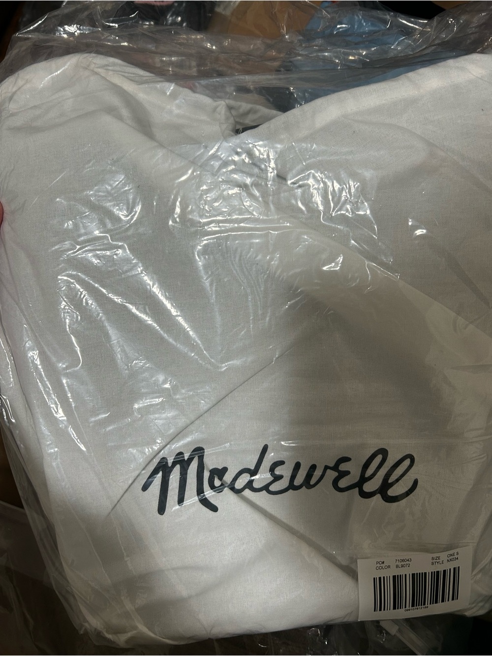 New Madewell The Essential Belted Bucket Tote Color Juniper - Picture 5 of 7